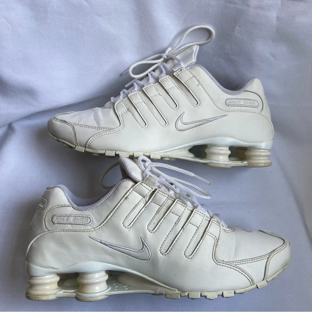 Nike Shox NZ Running Athletic White Leather Shoes 378341-128 - Picture 3 of 9